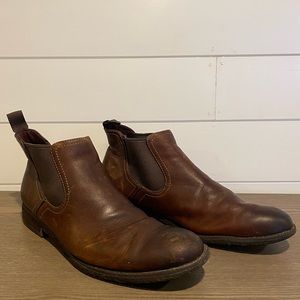 JOHNSTON & MURPHY MENS BROWN BOOTS